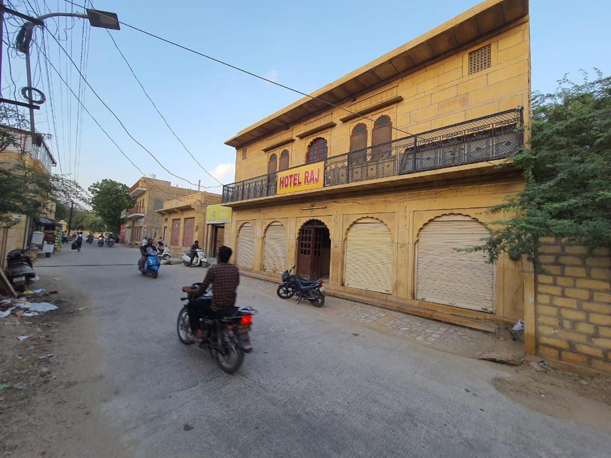 Hotel Raj Jaisalmer Buitenkant foto
